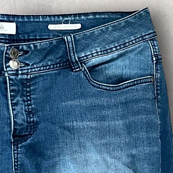 Angels Womens Jeans 18W Curvy Convertible Straight Leg Five Pocket Style Faded - Picture 6 of 15